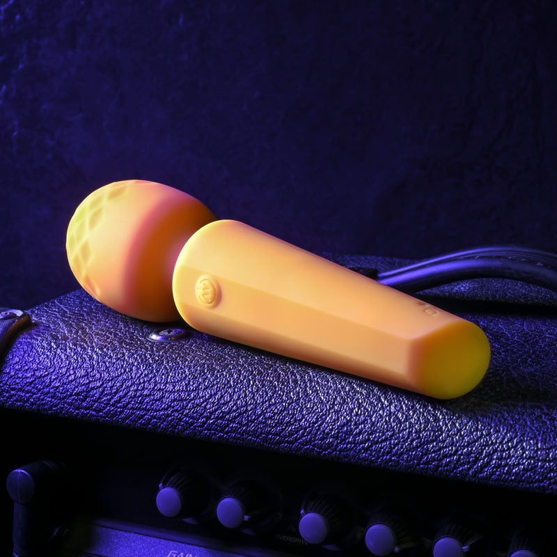 Evolved SUNSHINE - Yellow 17 cm USB Rechargeable Massage Wand