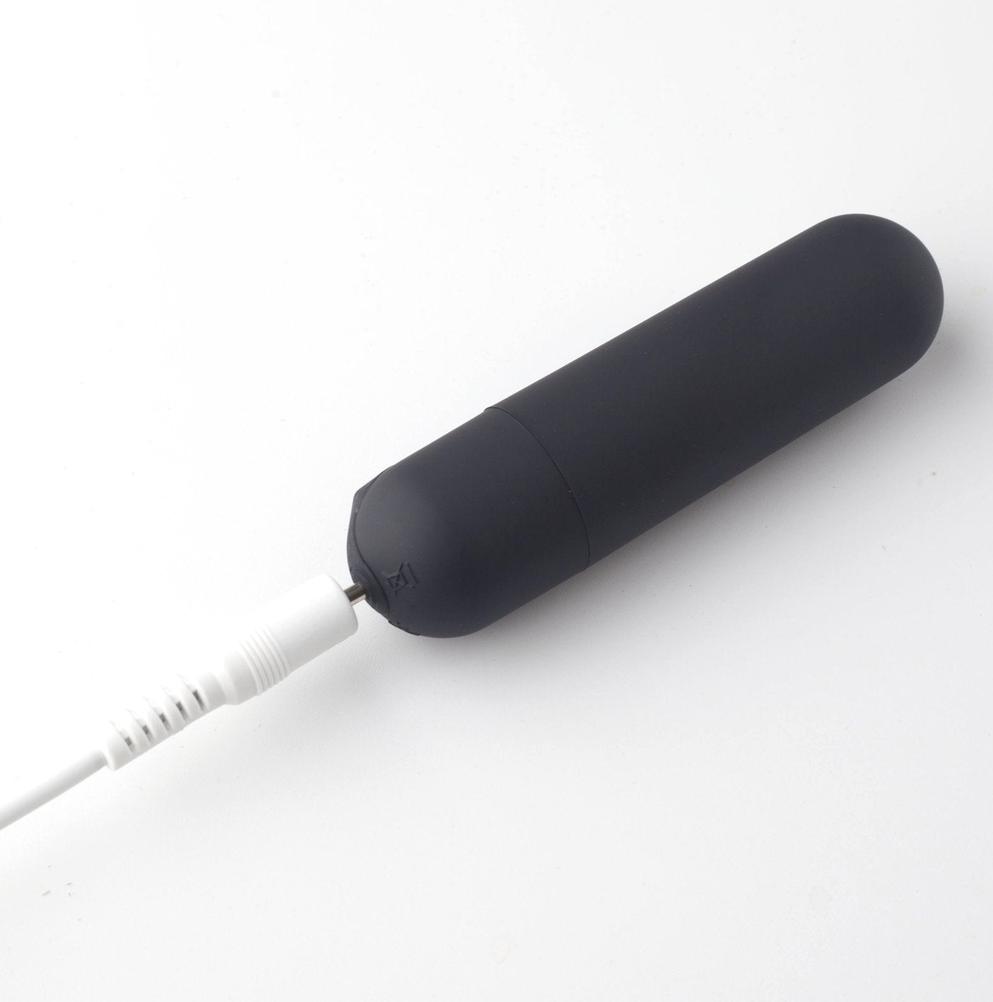 Maia Jagger - Black USB Rechargeable Vibrating Cock & Ball Ring